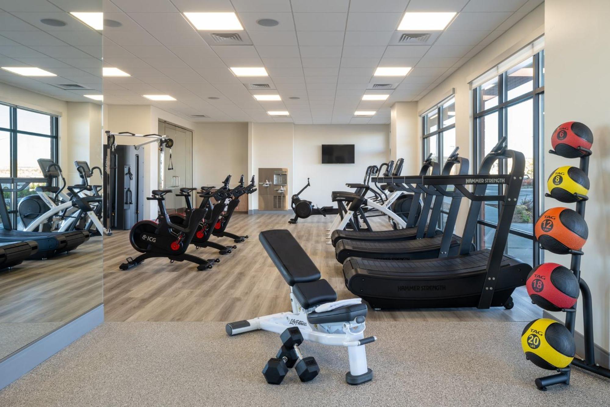 Even Hotel Bozeman Yellowstone Intl Arpt By Ihg 贝尔格莱德 外观 照片